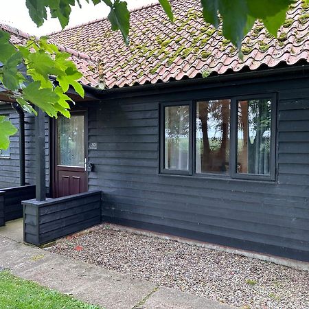 The Farmhouse At Fincham Экстерьер фото