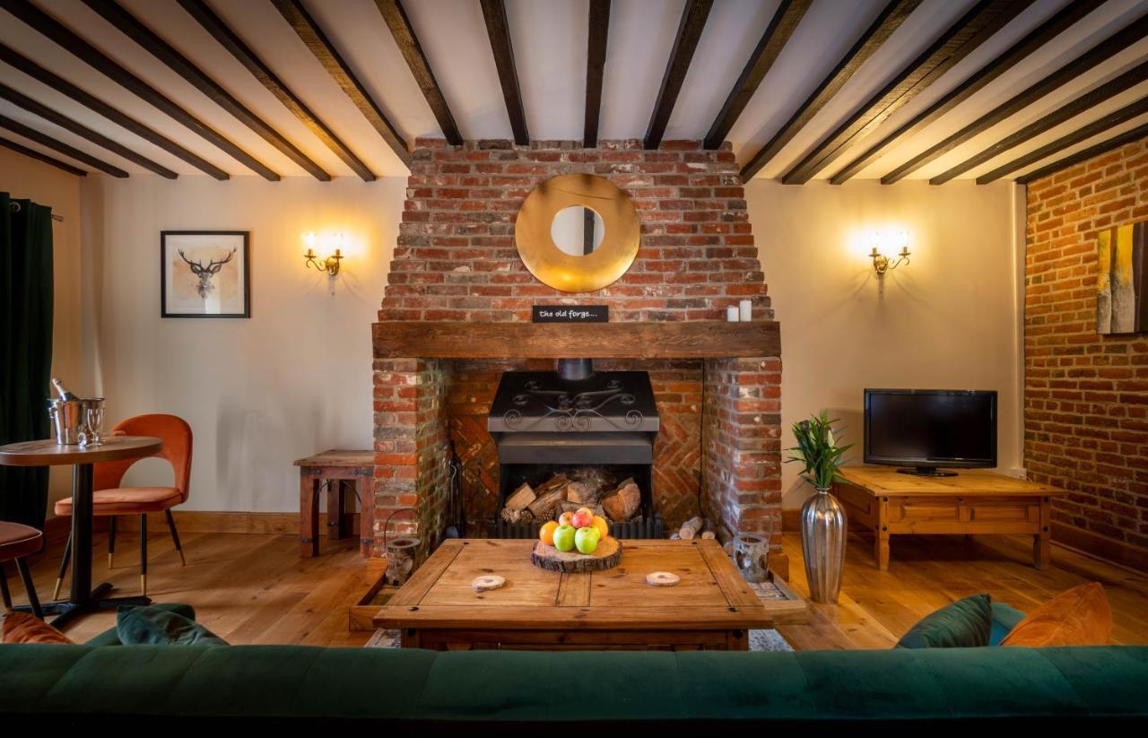 The Farmhouse At Fincham Экстерьер фото